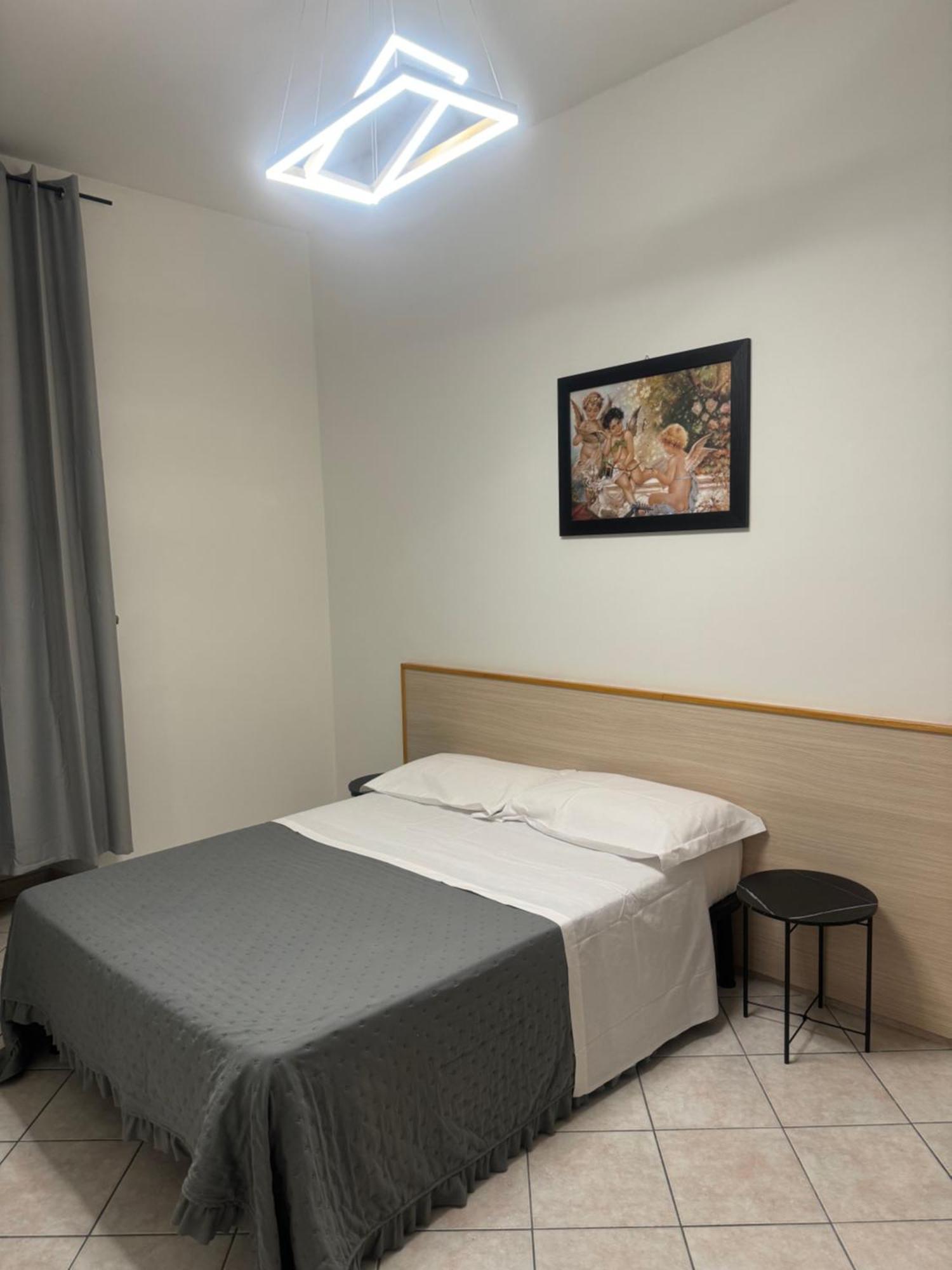 Appartamento Larisarooms Rom Exteriör bild
