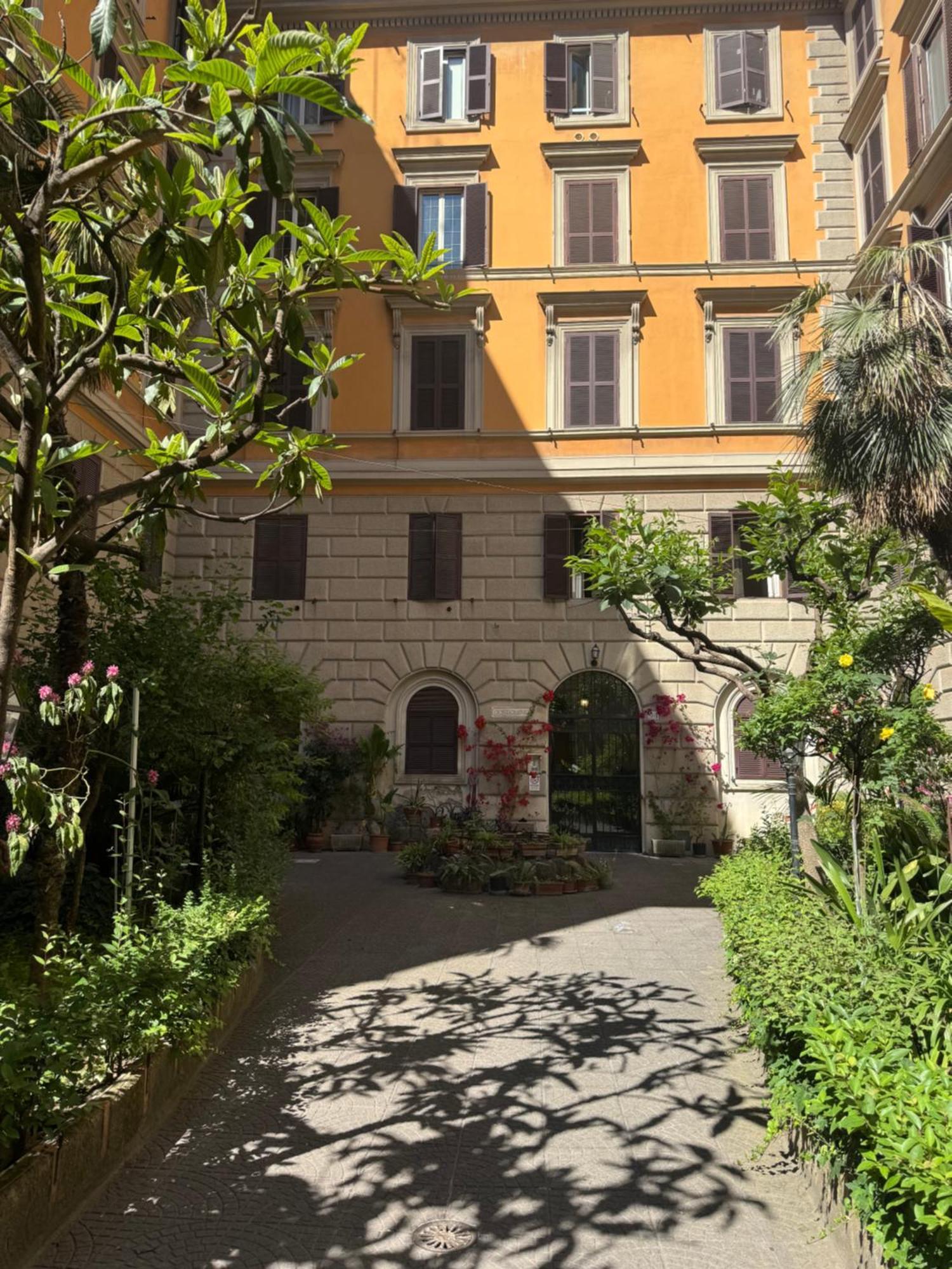 Appartamento Larisarooms Rom Exteriör bild
