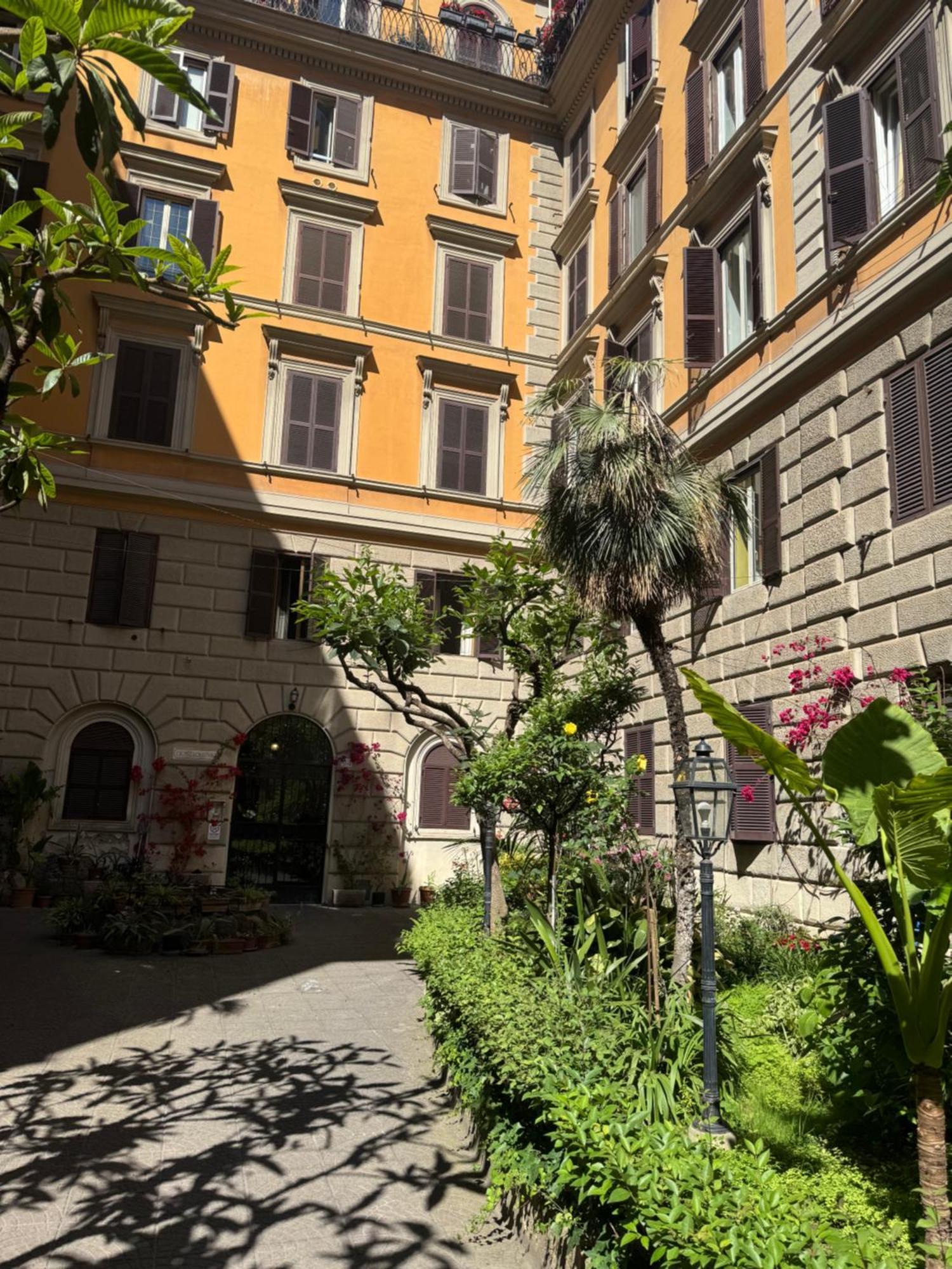 Appartamento Larisarooms Rom Exteriör bild